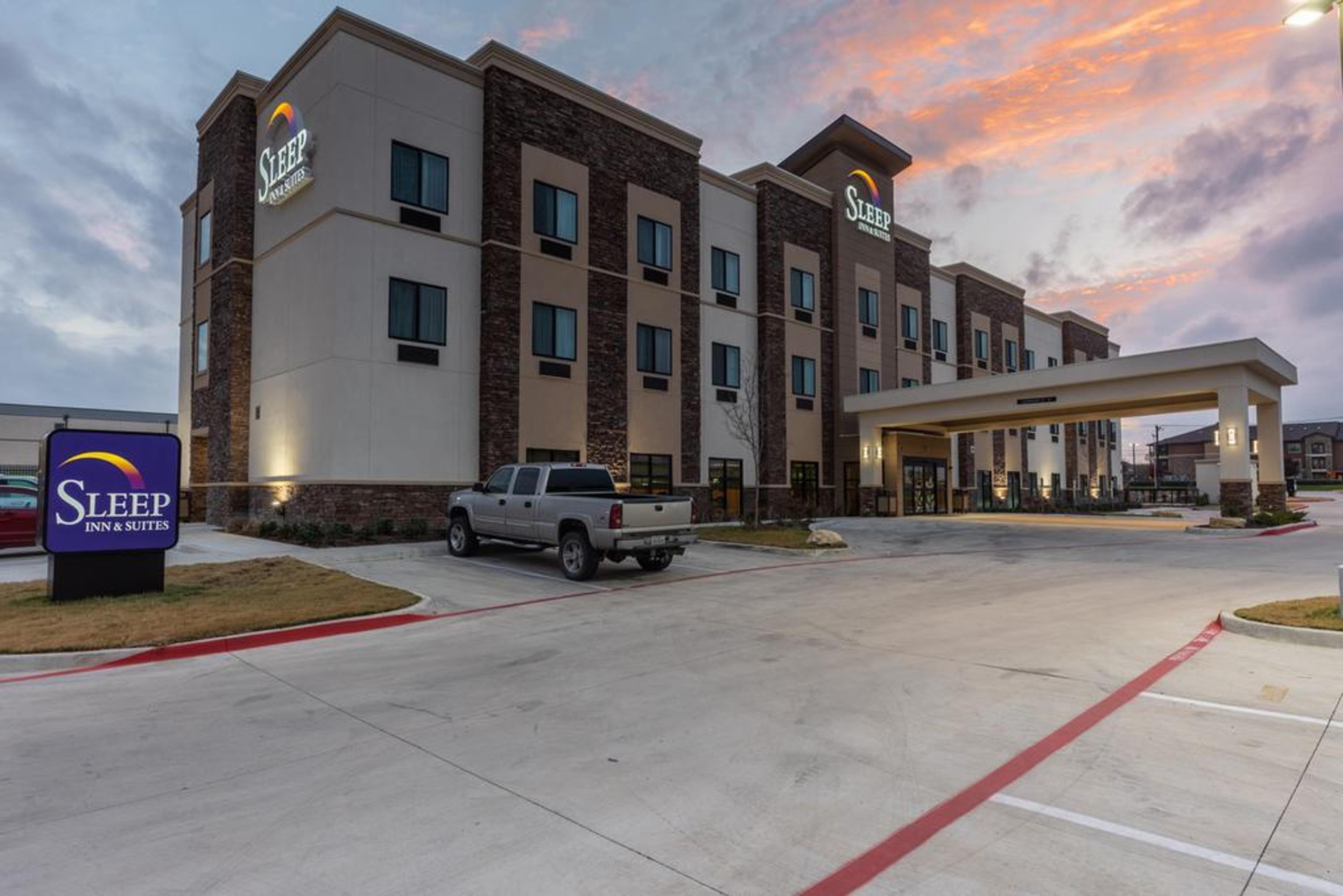 Sleep Inn & Suites Fort Worth - Fossil Creek Екстериор снимка